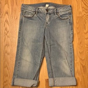 NWOT Silver Jeans capris